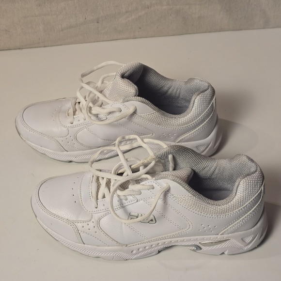 Fila Shoes - Fila Capture Athletic Shoes Women's Size 9 White Lace-Up Comfort Sneaker Gym
